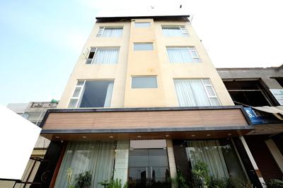 Capital O Hotel Cargo by JD