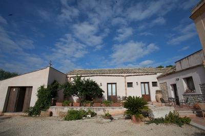 Agriturismo Baglio Donna Santa