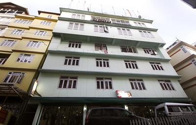 OYO 7431 Hotel Tushita