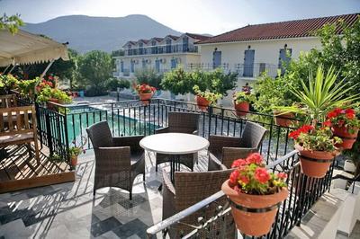 Theofilos Classic Hotel