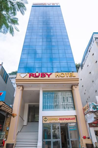 Ruby Hotel Cat Ba