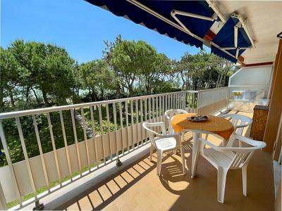 Beachfront Flat With a Stunning Terrace