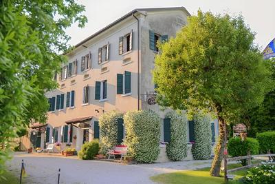 Antica "casa Cervade" Pica Venetian Farmhouse, Preserved Original From 1902