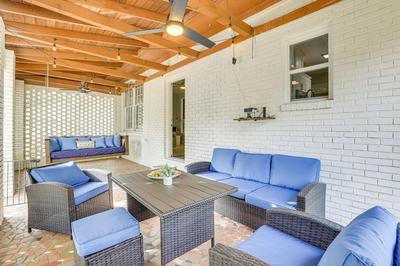 Stylish Home w/ Pool, 5 Mi to Bryant-denny Stadium