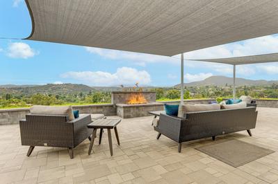 2 Mi to Lake Poway: Mtn-view Escape w/ Patio!