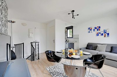 Amazing Duplex With Sauna 1br/4p in the Heart of the City of Orly