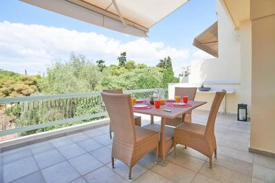 Pristine Penthouse With a Spacious Balcony View