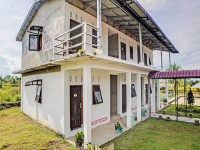 OYO 92005 Jabu Sihol