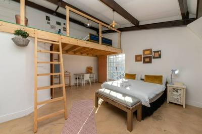 Chic and Homey 2 Bedroom Loft in Cape Town