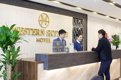 Western Skyline Hotel
