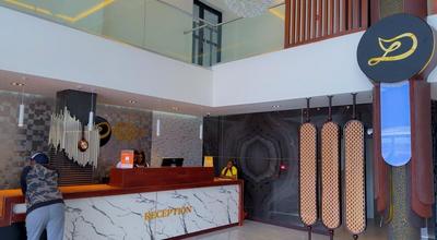 Debolonia Palace Hotel