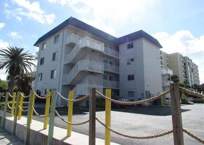 2 Bedroom Waterfront Pool Side!