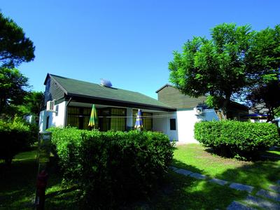 Bungalow in Italy Near Beach & Water Park