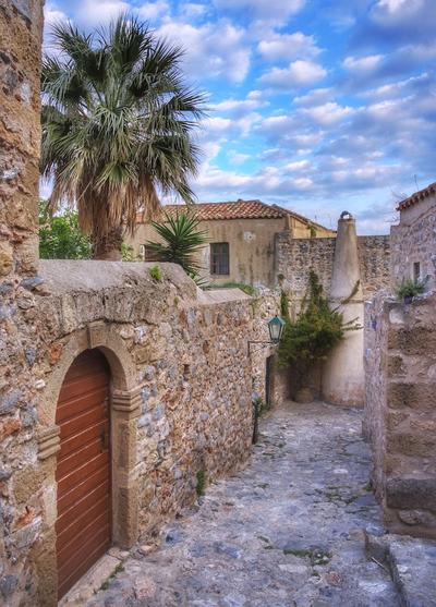Menexes Suites Monemvasia