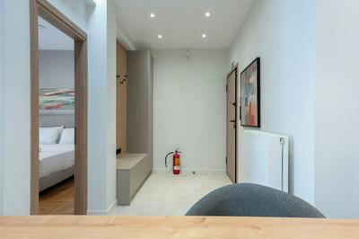 Stylish 2BR flat near hospital & metro