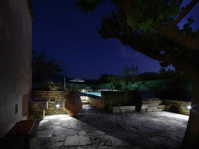 Villa in Crete With Vineyard Experience