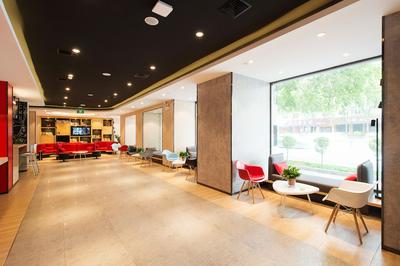 ibis Harbin Central Street Hotel