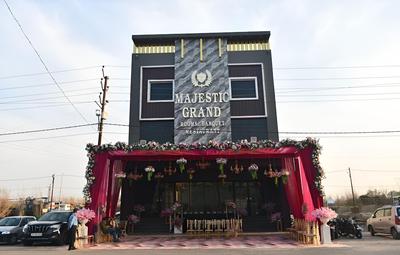 Hotel Majestic Grand By MNG Rooms