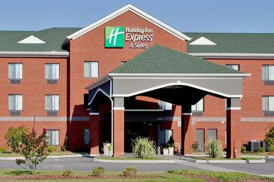 Holiday Inn Express Hotel & Suites Suffolk by IHG