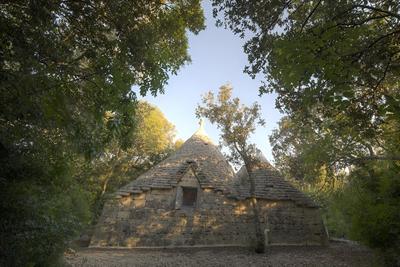 Trullo Palmento Cisternino by Typney