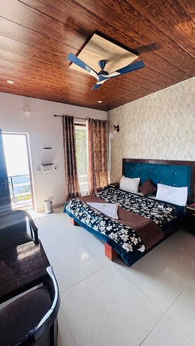 The Pari world Homestay and Restaurant