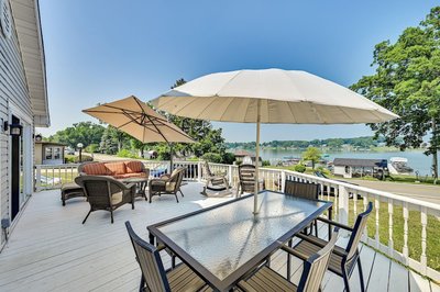 Dock & Kayaks: Lake-view Home, 29 Mi to Notre Dame