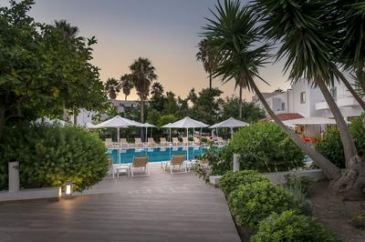 Alexandra Beach Hotel