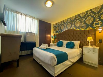 Hotels Collect A. Monet