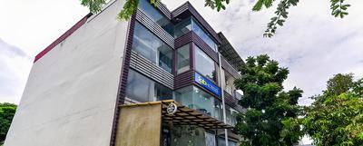 Fabhotel Sr Residency
