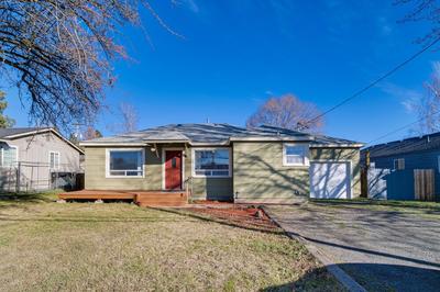 Peaceful Klamath Falls Home w/ Large Fenced Yard!