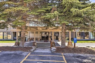 Mtn & Reservoir Views: Cozy Dillon Condo!