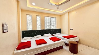 Hotel S C PALACE near Mahakal Temple