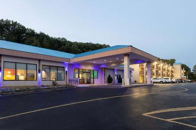 Howard Johnson Hotel & Conference Center by Wyndham Salem