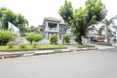 SPOT ON 3961 Fico's Residence Syariah