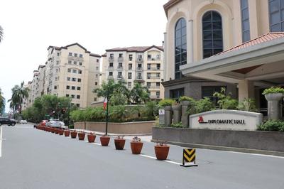 Sarasota Residential Resort, Newport City