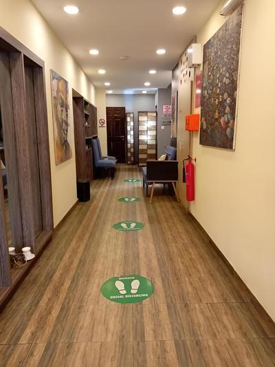 Paragon Gardens & Suites