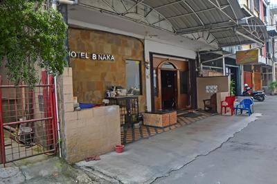 OYO 92266 Hotel Binaka Medan