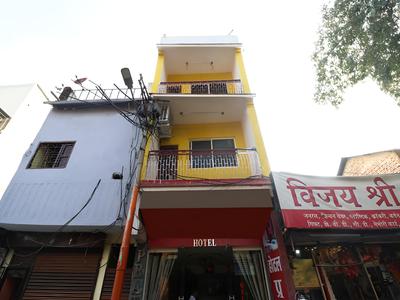 OYO 22675 Hotel Prateek