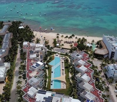 Elements Penthouse 7 3 Bedroom Condo by RedAwning