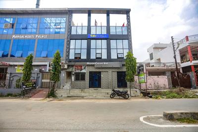 Fabhotel Moon Gaze Inn