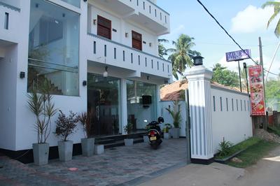 Ravindra Hotel and Restaurant