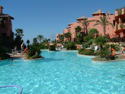 5 Exquisite Penthouse Apartment With Outdoor Jacuzzi, Free Wifi And Full Aircon