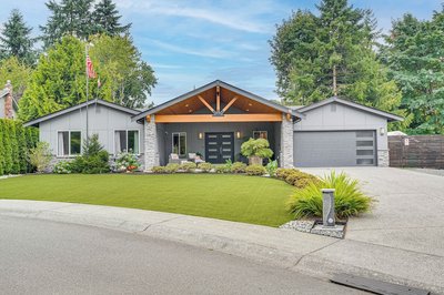 Amazing Outdoor Space! Everett Escape w/ Hot Tub