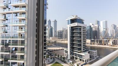 Luxury StayCation - Elegant 1BR Apartment in the Heart of Dubai
