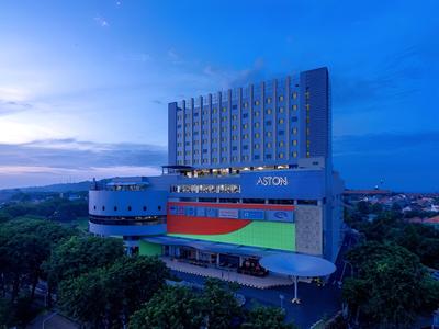 Aston Gresik Hotel & Conference Center