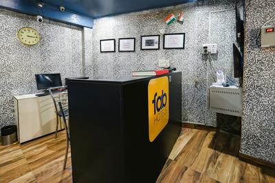FabHotel Model Town