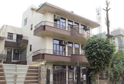 OYO 3251 Royal Inn