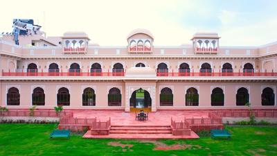 BR Resort & Club