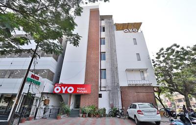 OYO 14837 Hotel Uberoi Anand