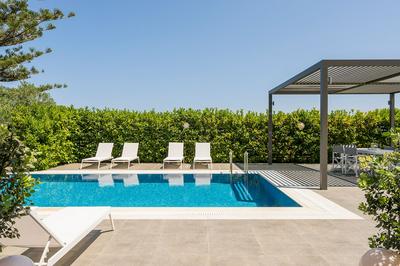 Meliti Luxury Villa
